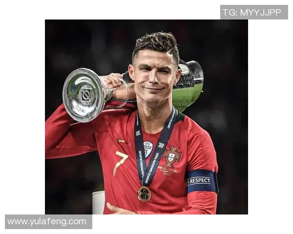 克罗斯的足球之路：从少年天才到世界级中场的辉煌历程