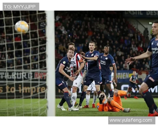 埃因霍温主场迎战赫拉克莱斯争夺荷甲积分榜重要位置